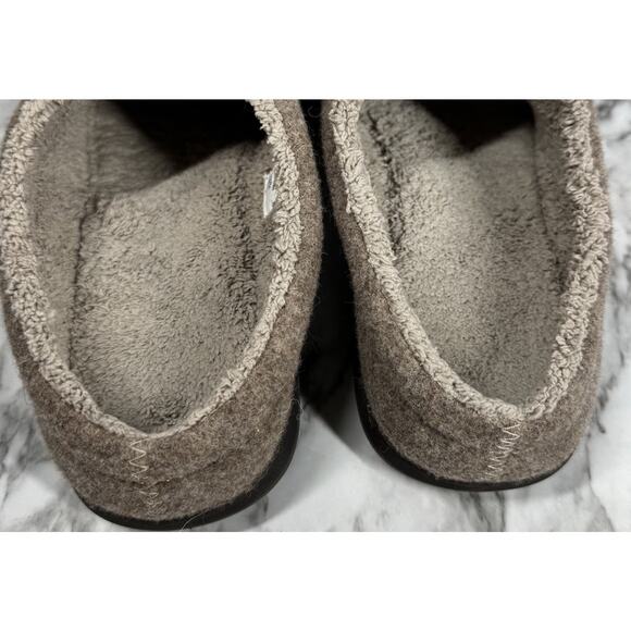 LL Bean Slippers Womens 9 M Taupe Wool Daybreak Scuffs Dog Motif Slip On - Picture 4 of 4